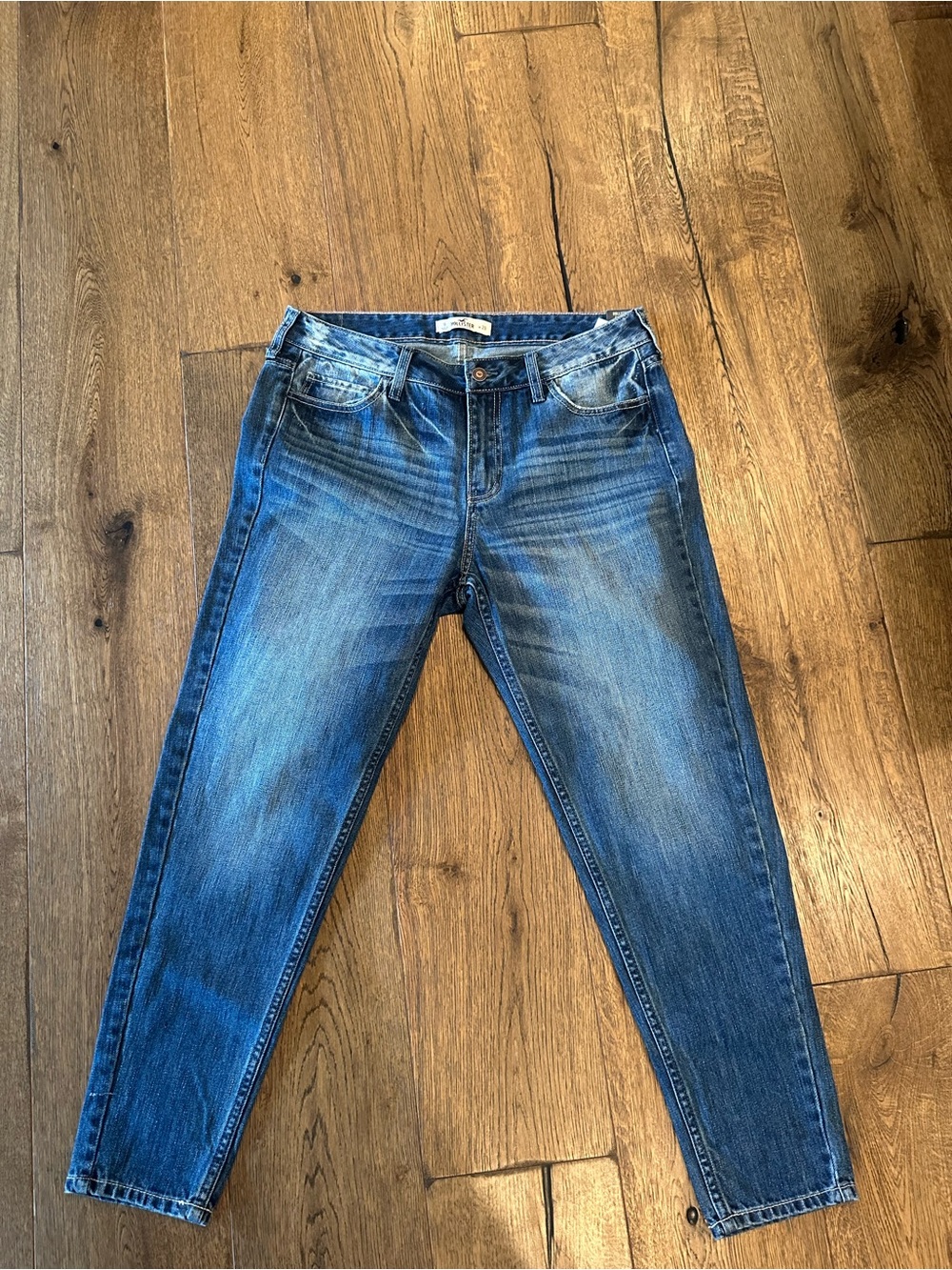 Hollister Jeans NWT